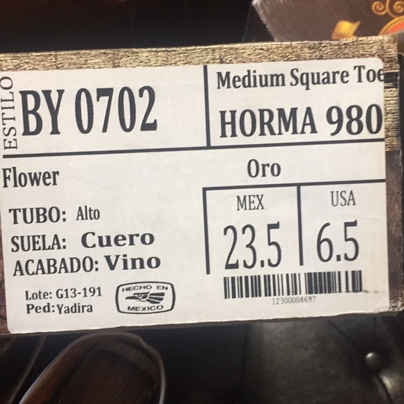 Ladies cowgirl Boots & belt - Picture 5 of 5